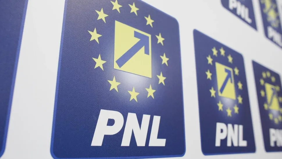 Planul PNL-USR de suspendare a președintelui. Ce știe Crin Antonescu?