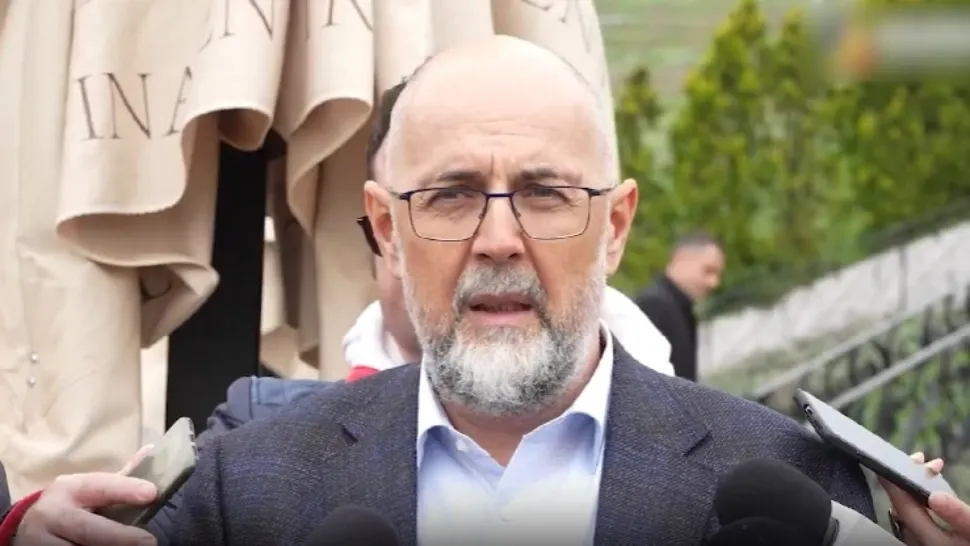 Discuții cruciale la Parlament. Sorin Grindeanu și Kelemen Hunor negociază guvernul de tranziție