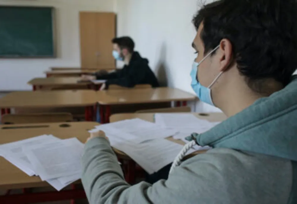 Primarul din Miercurea Ciuc solicită aplicarea "scenariului verde" pentru noul an școlar