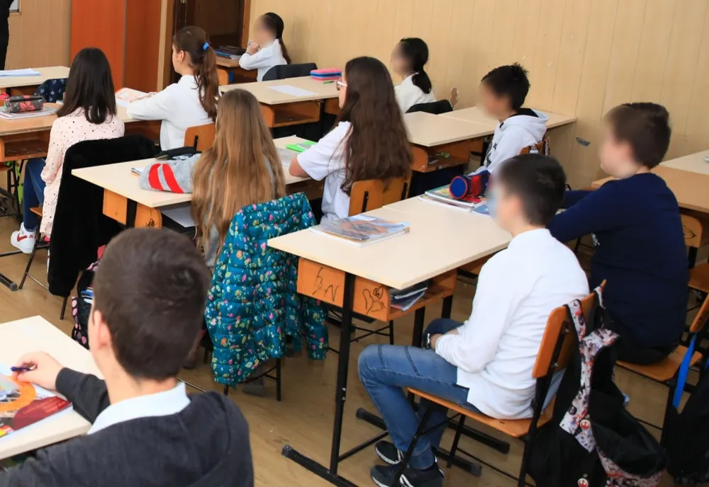 UDMR vrea redeschiderea școlilor: ”Decizia Guvernului este greşită, pripită, nimic nu justifică închiderea tuturor şcolilor şi claselor”