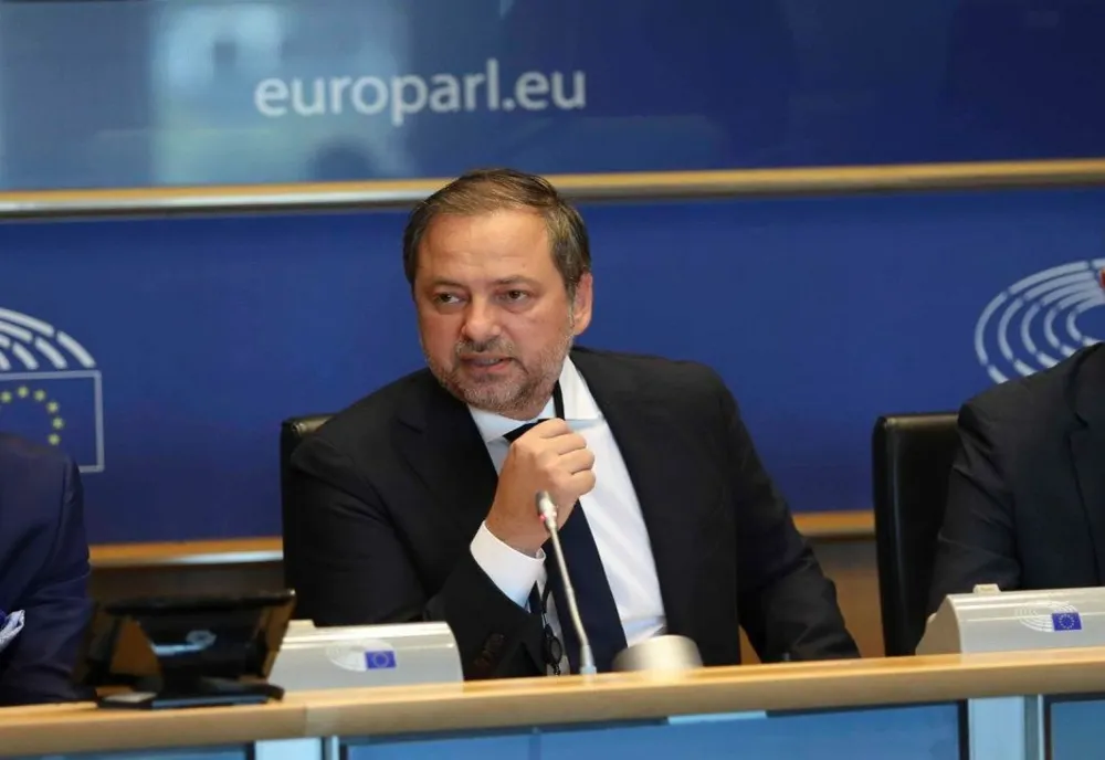 Dan Motreanu: Am votat crearea rețelei europene de supercalculatoare