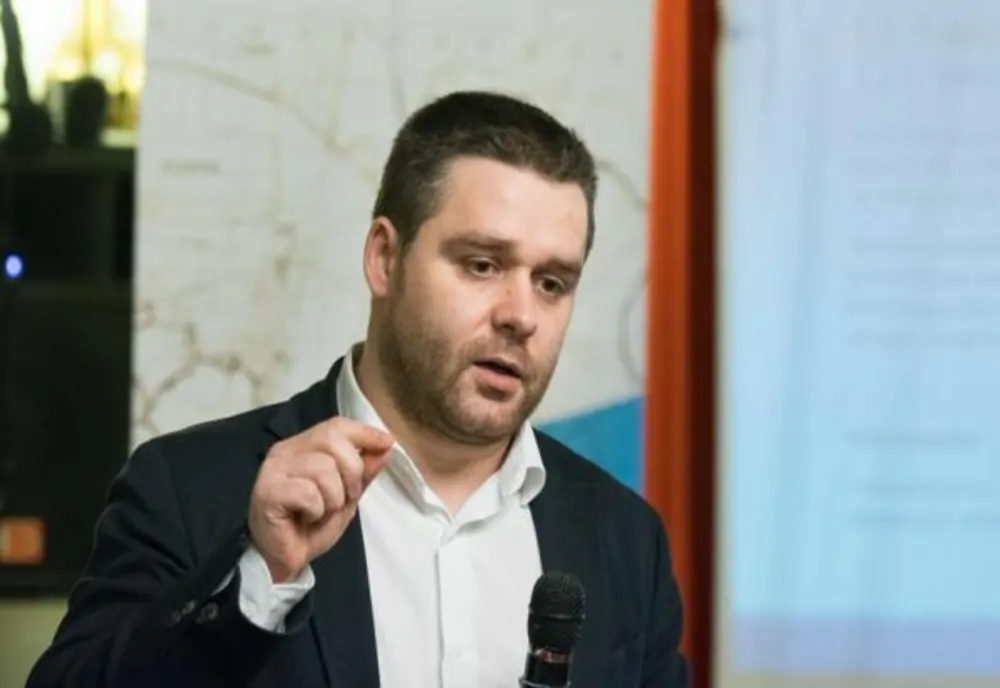 CIPRIAN CIUCU DETONEAZĂ SCENA POLITICĂ. PSD AMENINȚĂ CU RUPEREA COALIȚIEI. CARE ESTE CARTOFUL FIERBINTE CE PUNE PE JAR PARTIDELE