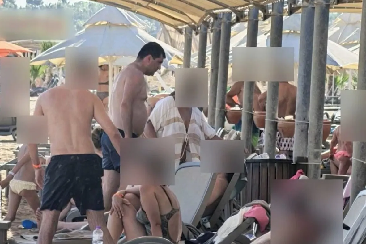 Radu Miruță, la plajă într-o locație de lux, în plin scandal pe legea salarizării