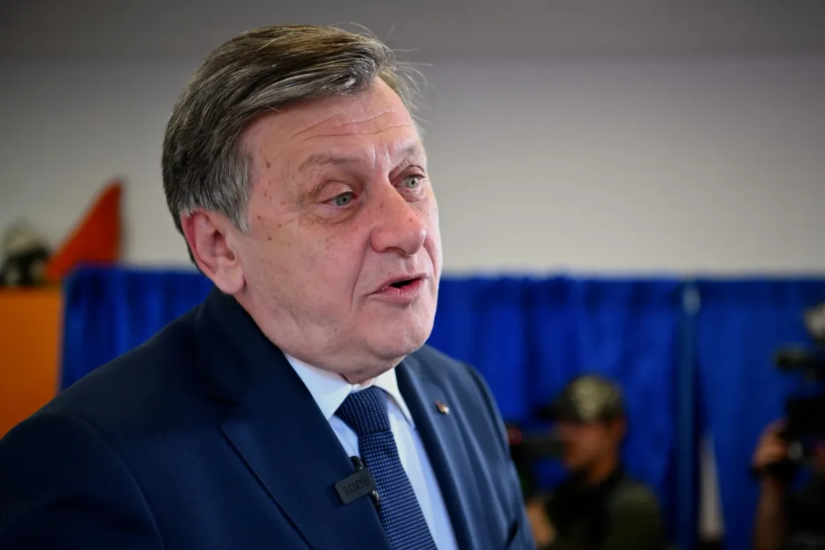 Crin Antonescu respinge teoria implicării SUA în căderea guvernului Bolojan: „Este o făcătură”