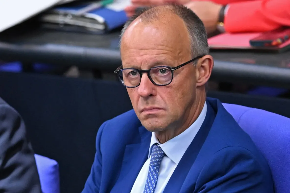 Informația bombă care schimbă totul. Consilierul lui Merz și mai mulți oficiali europeni se aflau în trenul lovit de dronă la granița cu Polonia