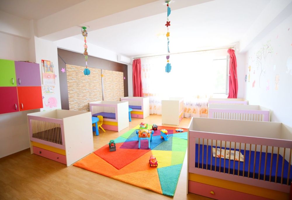 Buget: Cseke Attila anunţă extinderea reţelei de creşe în România