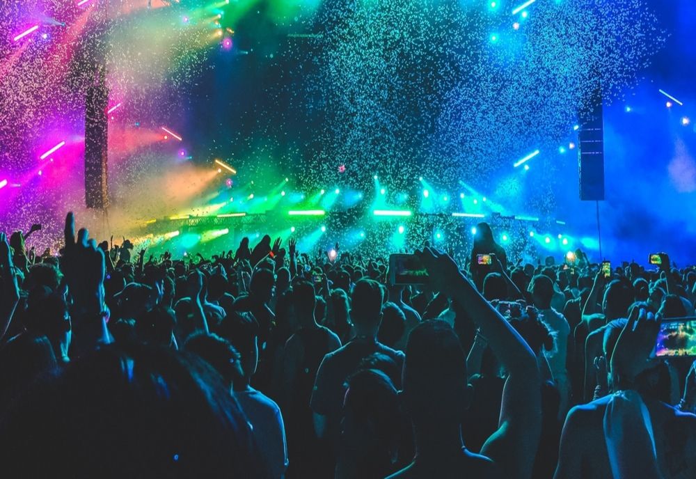 Ministrul Culturii: Voi pleda pentru spectacole fără limită de spectatori