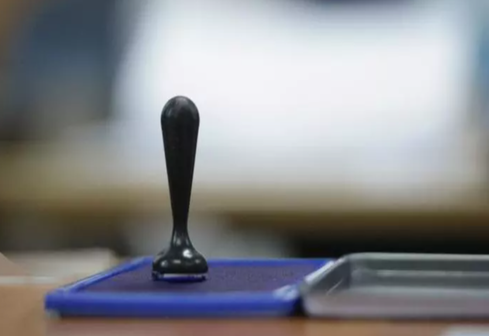 Liberalii vor retrag din Parlament proiectul de lege care prevedea ridicarea pragului electoral de la 5% la 7%: UDMR principala vizată