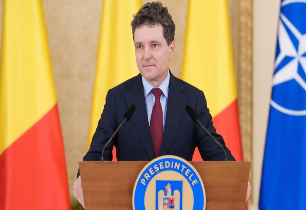 PREŞEDINTELE NICUŞOR DAN, DE ZIUA AVIAȚIEI: FORŢELE AERIENE RĂMÂN UN PILON ESENŢIAL AL ARMATEI ROMÂNIEI