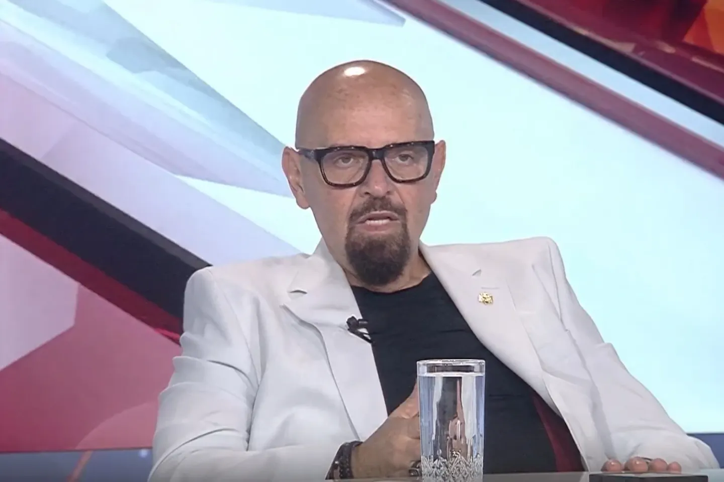 Piedone, atac la clasa politică: Nu le mai dați românilor false iluzii 