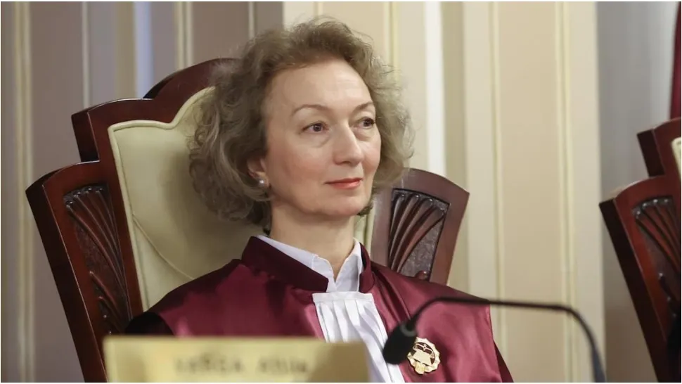 Simina Tănăsescu