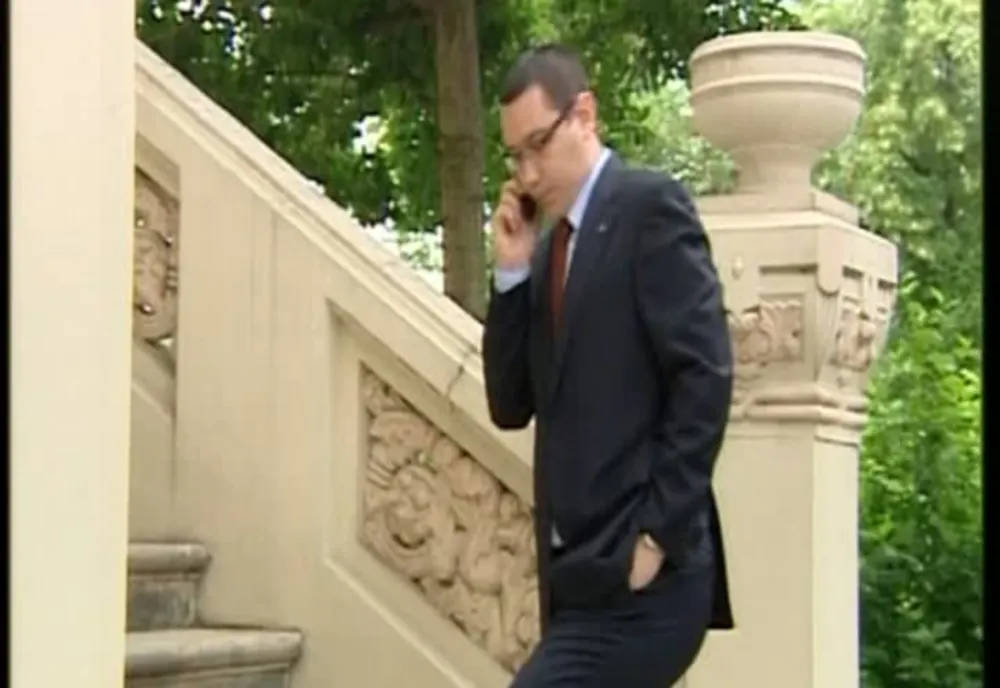 Liderul Pro România, Victor Ponta: Mi-e teamă că blatul din Parlament e și local