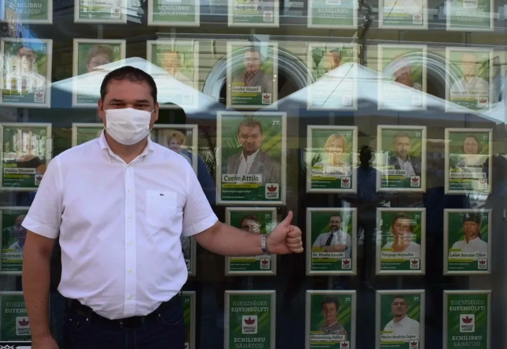 Candidatul UDMR la Primăria Oradea are birou de campanie în în stradă