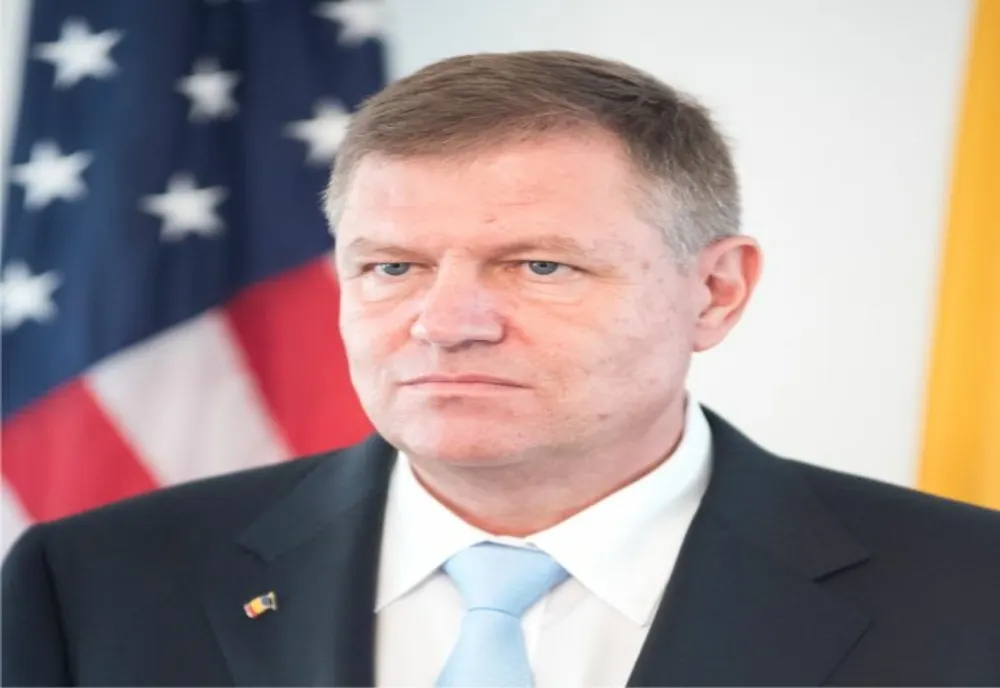 Scurt tratat de reinformare politică