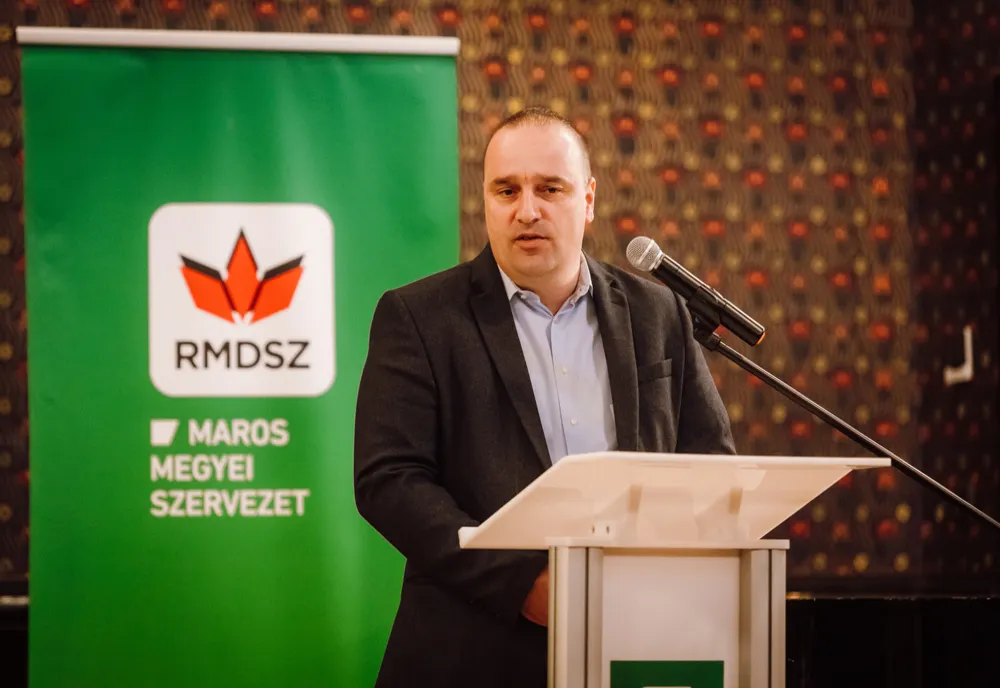 Adunarea Generală a UDMR Mureş l-a ales pe primarul oraşului Sângeorgiu de Pădure, Csibi Attila Zoltan, în funcţia de preşedinte al UDMR Mureş