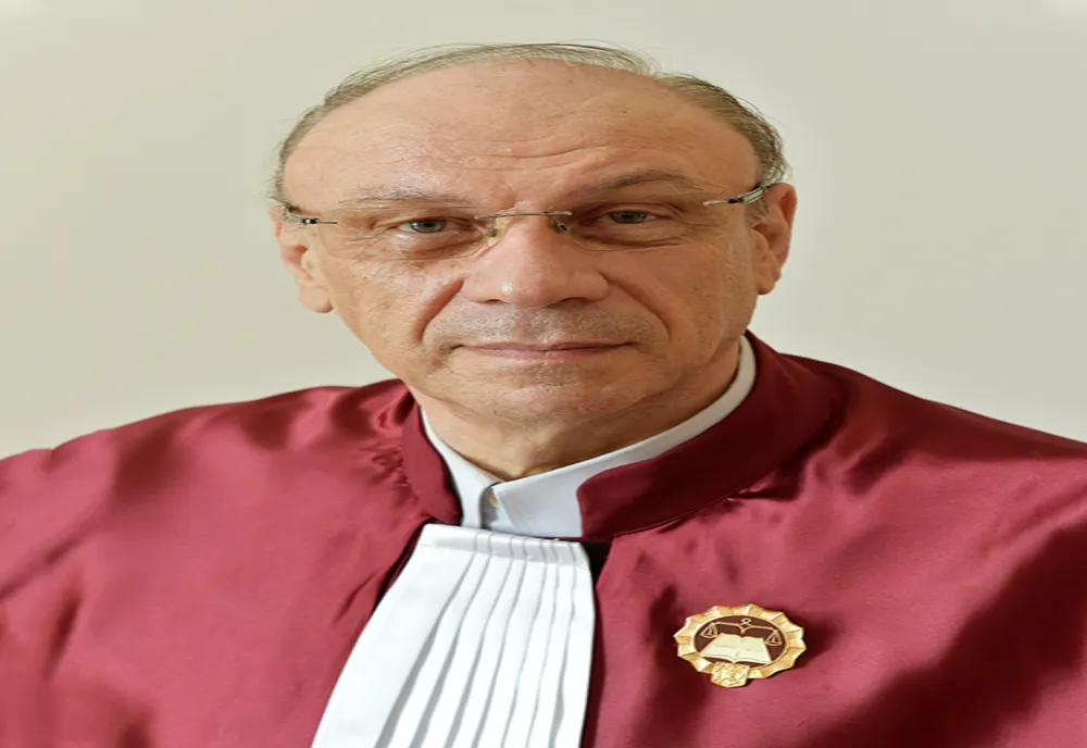 CURTEA CONSTITUȚIONALĂ DISCUTĂ DE LA ORA 13,00 INTERIMATUL LA FUNCȚIA DE PREȘEDINTE