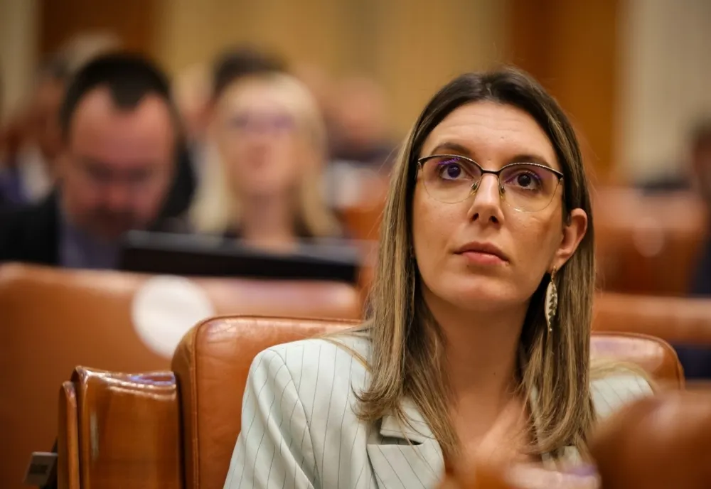 BUZOIANU: O DECIZIE FINALĂ PENTRU TOATE PROGRAMELE DE LA AFM VA FI LUATĂ ÎN PACHETUL DE MĂSURI NUMĂRUL DOI