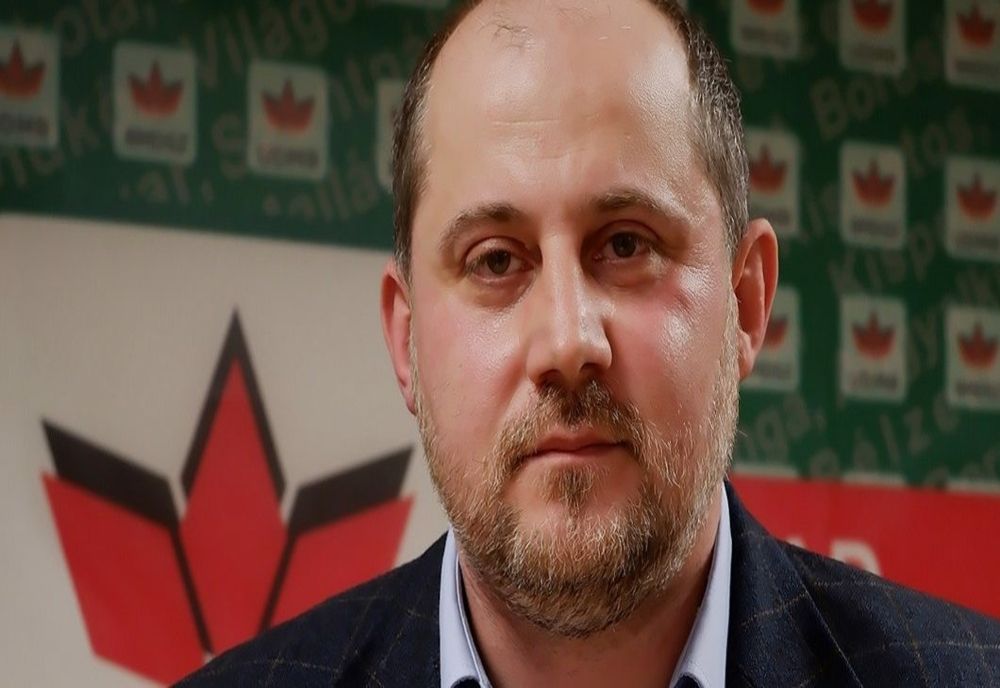 UDMR îl propune pe Tóth Csaba, jurist în vârstă de 43 de ani, pentru funcţia de prefect al Aradului