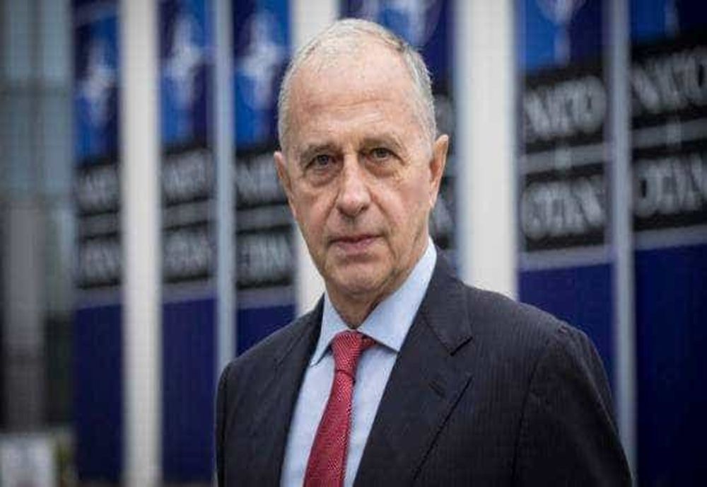 MIRCEA GEOANĂ A DEMISIONAT DE LA ȘEFIA NATO: ”TREC LA UN NOU CAPITOL”