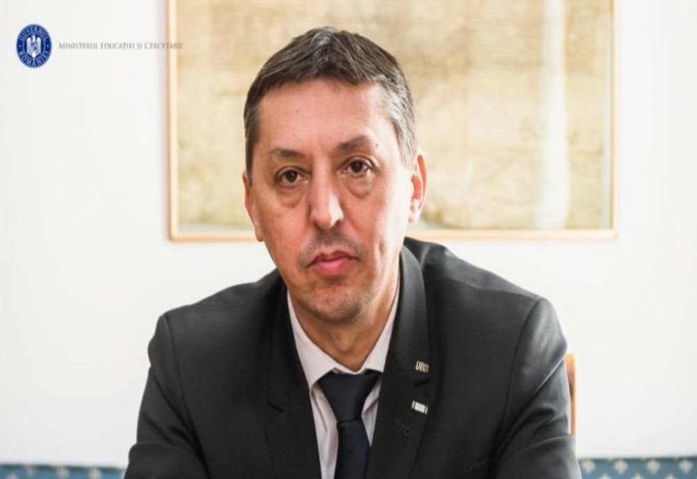 NOU ORDIN DAT DE MINISTRUL DANIEL DAVID: ACEŞTIA SUNT PRIMII PAŞI ÎN REFORMA CURRICULARĂ