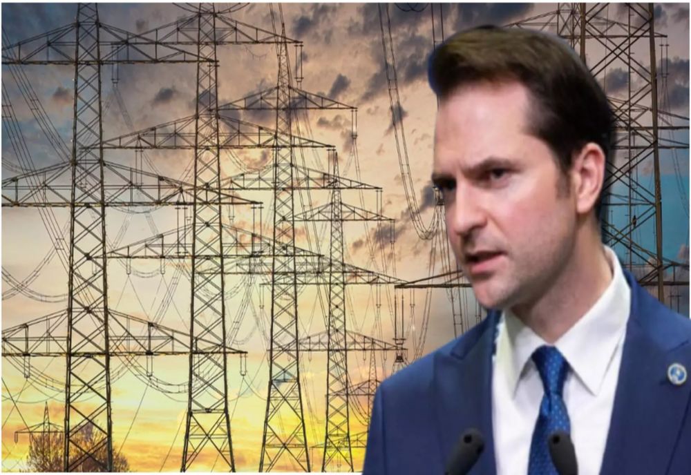 CAMERA DEPUTAŢILOR A ADOPTAT LEGEA PROSUMATORILOR. SEBASTIAN BURDUJA: DĂM ROMÂNILOR DREPTUL DE A BENEFICIA DE ENERGIA VERDE PRODUSĂ LA TOATE LOCAŢIILE