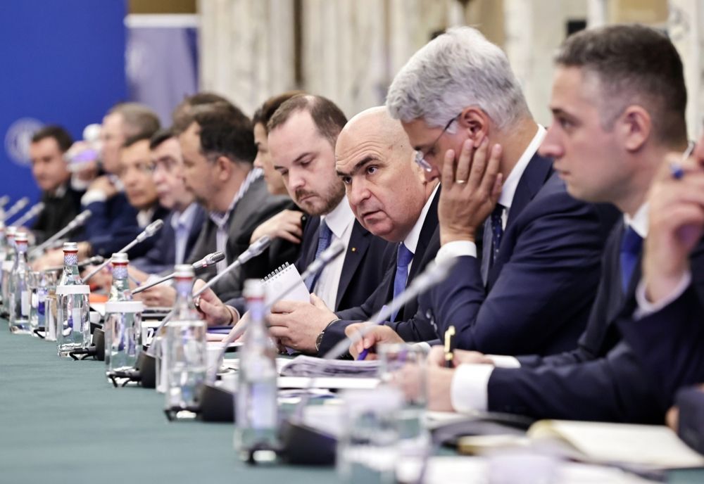 ILIE BOLOJAN NU DEMISIONEAZĂ DACĂ CCR RESPINGE REFORMA PENSIILOR DE SERVICIU