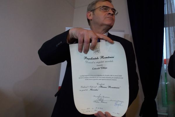 Denunţ penal pentru instigare la ură şi discriminare împotriva președintelui Iohannis