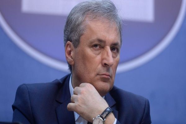 Moțiunea de cenzură împotriva ministrului Vela a fost adoptată