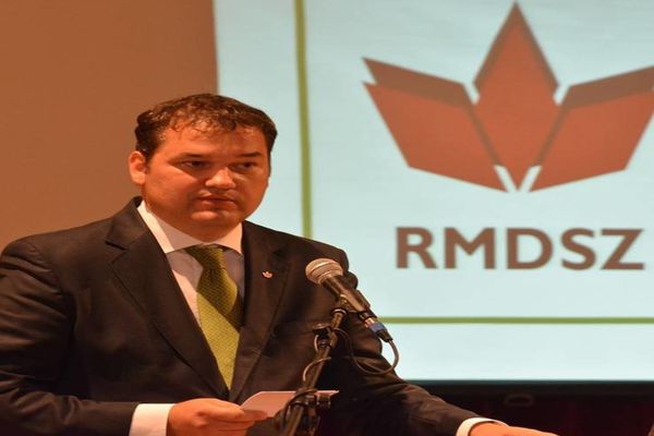 Senatorul Cseke Attila despre ministrul Vela: În loc de coerenţă, determinare şi predictibilitate am avut parte de bâlbe!