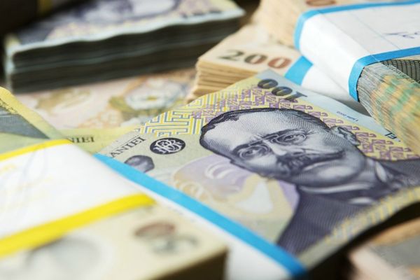 AEP a virat partidelor peste 23 de milioane luna aceasta