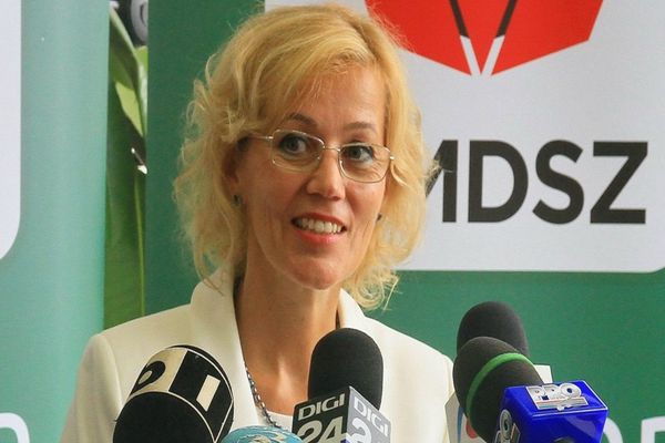 Deputatul UDMR Biro Rozalia: organizaţiei de femei a PPE solicită mai multor ţări urgentarea ratificării Convenţiei de la Istanbul