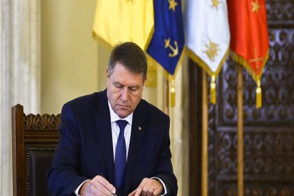 Trei decrete importante semnate de președintele Iohannis