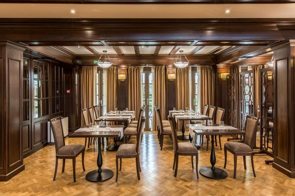 Bani de la Guvern pentru firmele afectate de restricțiile impuse de pandemie 