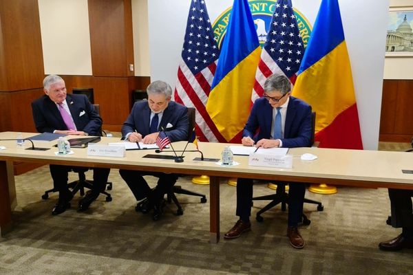 SUA și România au semnat acordul de construire a reactoarelor 3 și 4 ale Centralei de la Cernavodă, în valoare de 8 miliarde de dolari