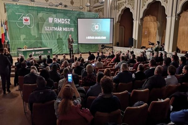 UDMR anunță că a depus liste de candidaţi în toate judeţele ţării, dar şi pentru diaspora