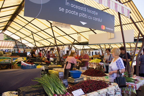 UDMR: ”Închiderea piețelor nu va avea efect în combaterea pandemiei, doar va falimenta producătorii!”