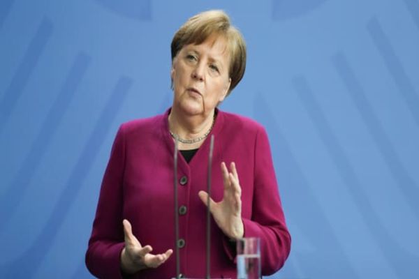 Angela Merkel cere un lockdown mai dur