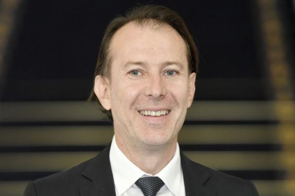 Premierul Florin Cîțu: ”Am reuşit imposibilul! În 2020 investiţiile nete în economie au crescut!”