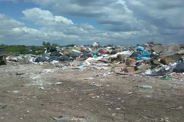 Ministrul Mediului: ”Mii de TONE de gunoi au ajuns ILEGAL în România și au fost stocate în depozite IELGALE”