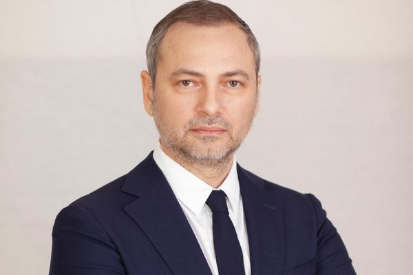 Eurodeputatul Dan Motreanu a primit răspuns din partea Comisiei Europene: Fondurile UE pot fi utilizate pentru infrastructura viitoarelor camioane electrice