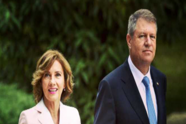 Culisele statului paralel | Stilul vestimentar din politica românească. Primele doamne, bine sau prost îmbrăcate?