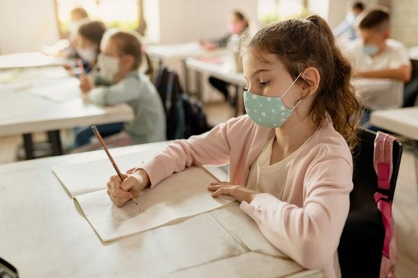 Elevii nu vor fi testați nici săptămâna viitoare. Ce spune Raed Arafat