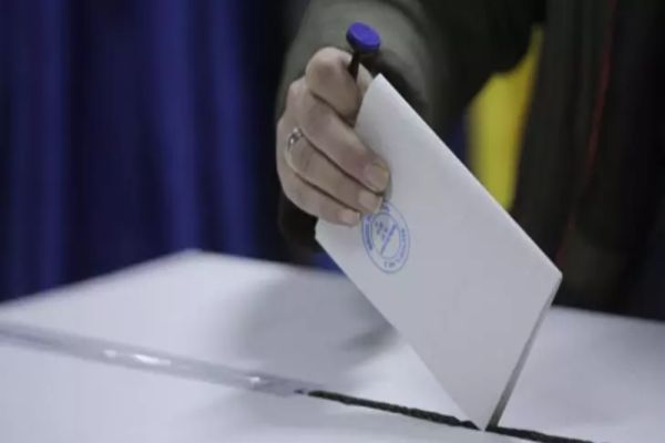Are 100 de ani și vrea să fie votat. Date surprinzătoare de la Autoritatea Electorală Permanentă