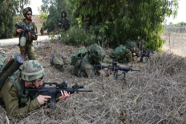 IONUȚ MOȘTEANU: „ROMÂNIA NU TRIMITE TRUPE ÎN UCRAINA”