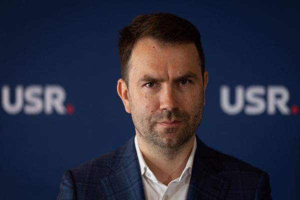 Drulă cerșește 100 de lei de la români pentru campania electorală