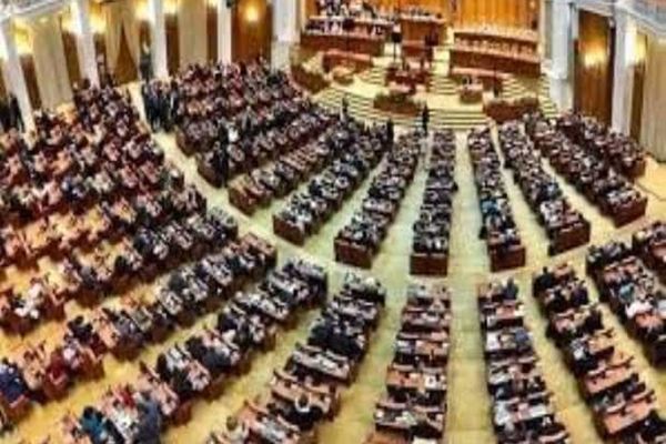 EXECUTIVUL CONTINUĂ PLANUL DE REDUCERE A CHELTUIELILOR BUGETARE