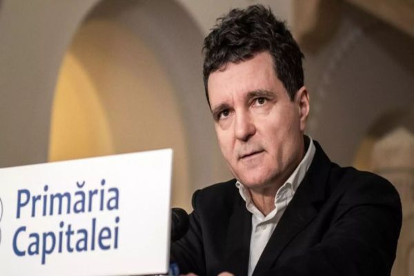 NICUȘOR DAN: DECLARAȚIILE PRIVIND REDUCEREA CU 500.000 A NUMĂRULUI DE BUGETARI, O PROSTIE