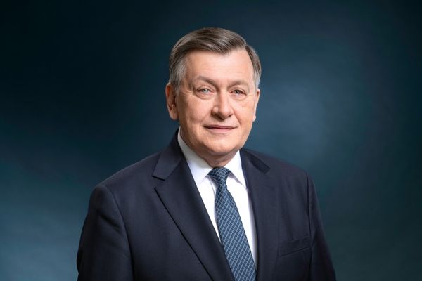 CRIN ANTONESCU DESPRE VIITORUL ROMÂNIEI: ”ATUNCI CINE? SIMION, ȘOȘOACĂ, GAVRILĂ. ALTERNATIVĂ NU AVEM”