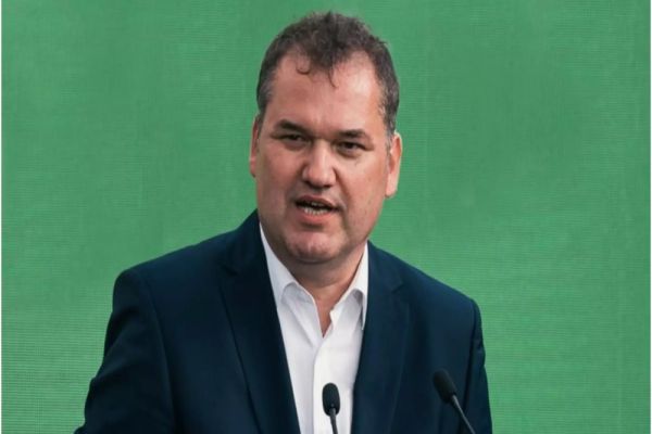 Ministrul Cseke Attila liniștește apele în coaliție și anunță că Ilie Bolojan va rămâne premier cât timp PNL îl va susţine