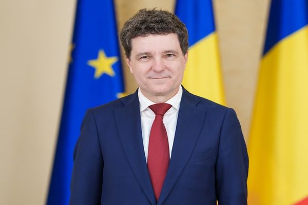 NICUȘOR DAN, MESAJ DE CONDOLEANȚE DUPĂ ATACUL ASUPRA KIEVULUI. AMBASADA UCRAINEI A DESCHIS CARTEA DE CONDOLEANȚE LA BUCUREȘTI